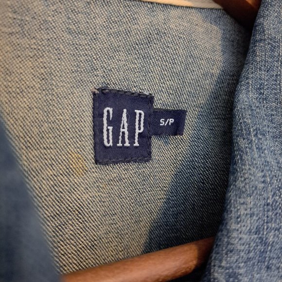 GAP denim jacket size small - Picture 2 of 6